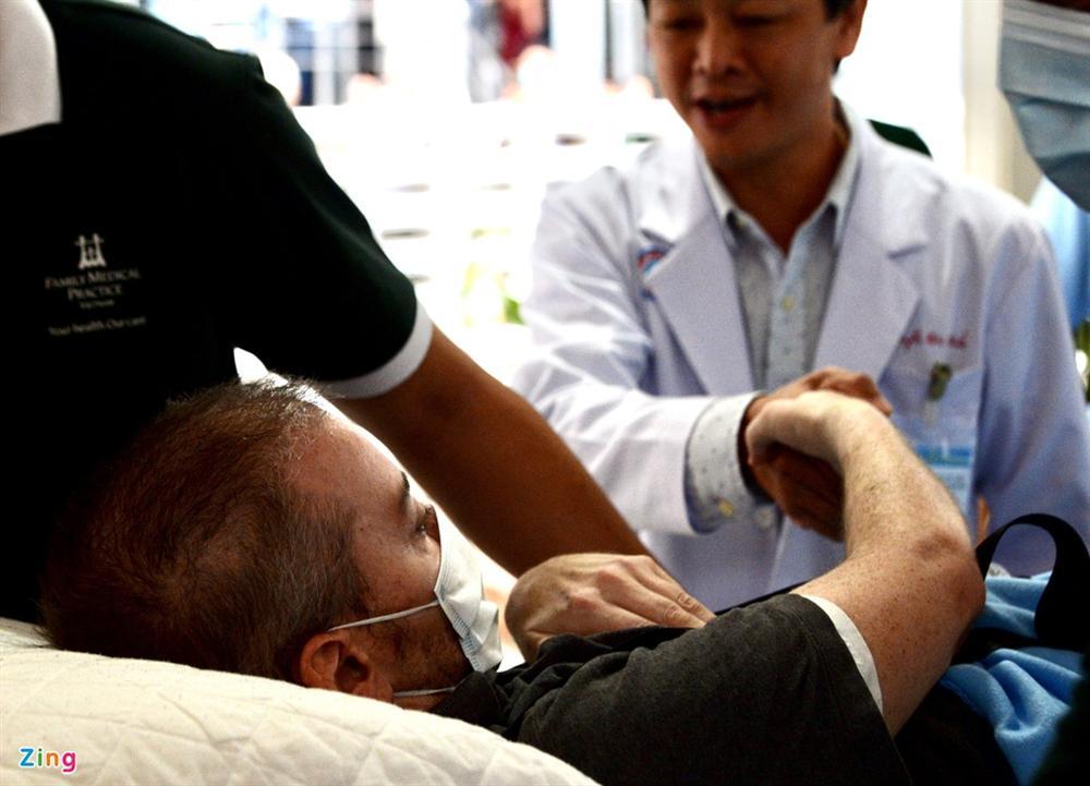 Bệnh nhân 91 lên máy bay bắt đầu hành trình về nước-12