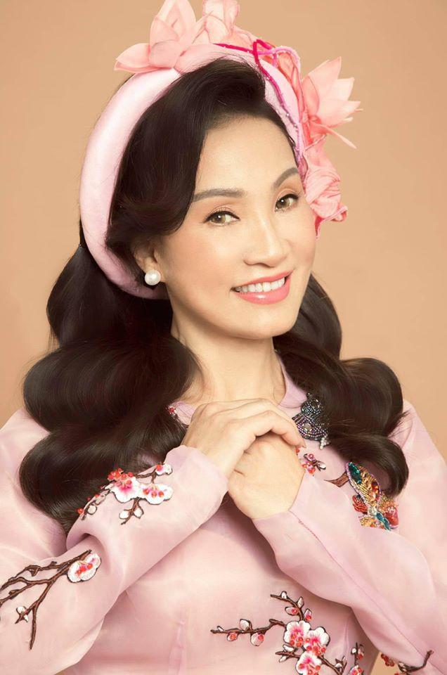 Hồng Đào làm thế nào để trông trẻ trung ở tuổi 58?-2