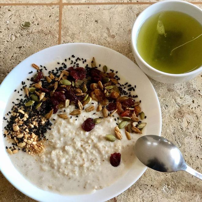 Hồng Đào làm thế nào để trông trẻ trung ở tuổi 58?-5