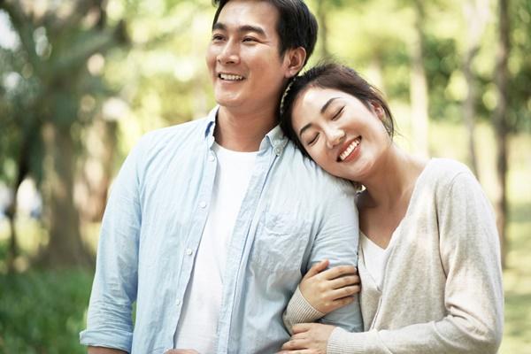 Vì sao các ông chồng đều khen vợ hàng xóm?-1