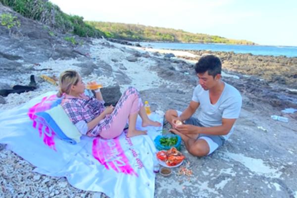 Lương Bằng Quang khó chịu khi cuộc tình với Ngân 98 bị nguyền không có hậu-4