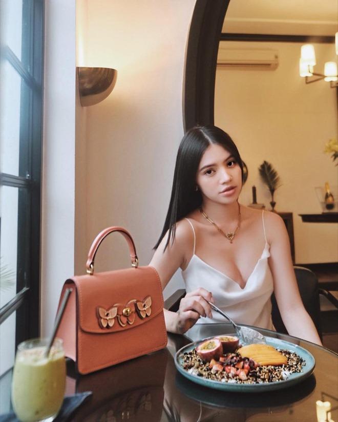 Jolie Nguyễn nói về nguồn gốc của hàng trăm món đồ hiệu sang chảnh nhiều tỷ đồng-11