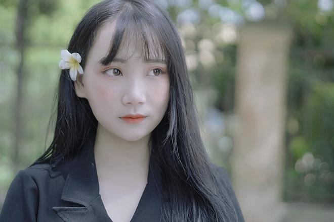 Sự thật về clip nữ phó nháy quát mắng, chỉ đạo học sinh tạo dáng-2