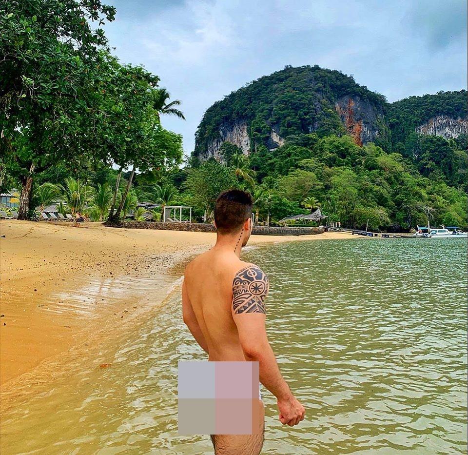 Ngượng chín mặt với loạt ảnh khỏa thân của tú ông Lục Triều Vỹ-15