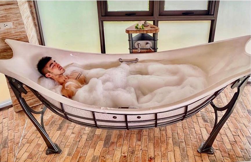 Ngượng chín mặt với loạt ảnh khỏa thân của tú ông Lục Triều Vỹ-3