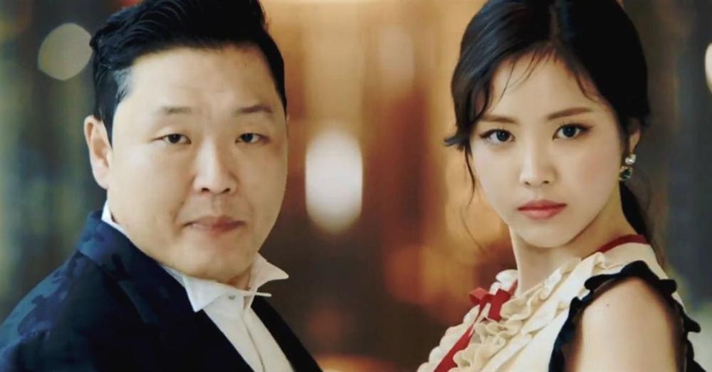 HyunA và loạt mỹ nhân trong MV tỷ view của Psy giờ ra sao?-9