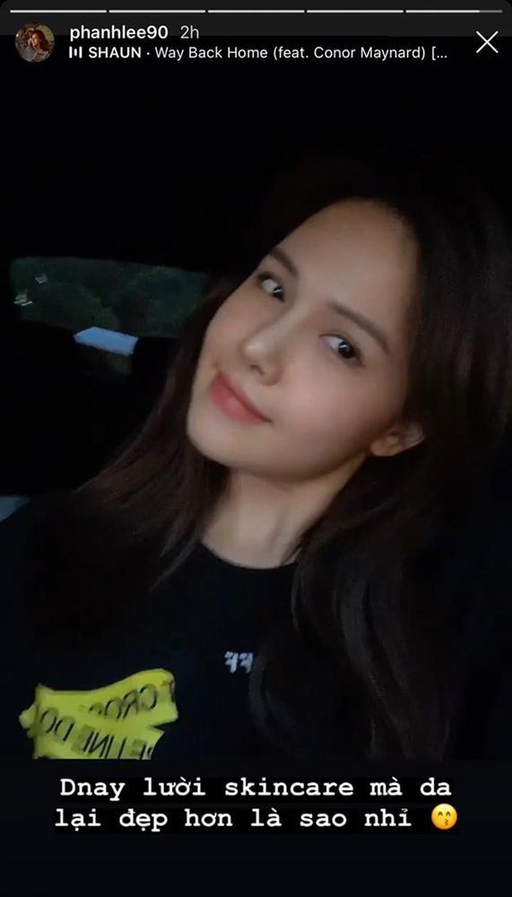 Phanh Lee khoe lười skincare da lại đẹp hơn, dân tình đoán chắc chồng tổng giám đốc chăm khéo-1