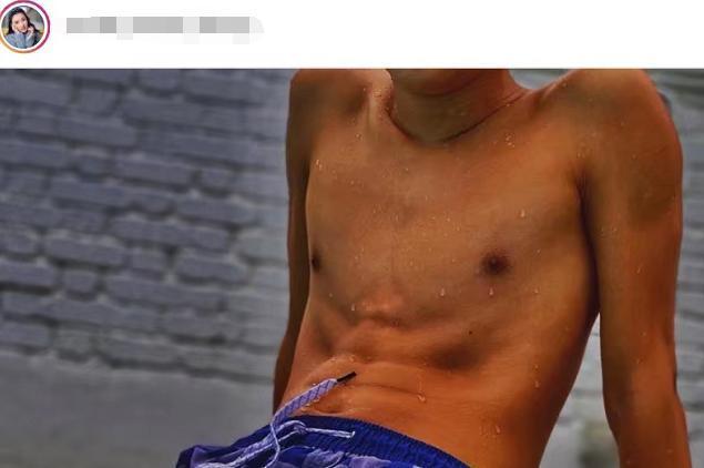 Con trai cả Trương Bá Chi điển trai, body 6 múi khi mới 13 tuổi-3