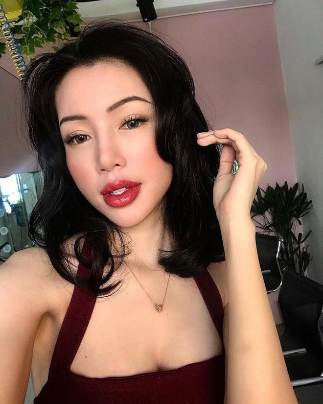 Jolie Nguyễn thuộc top mỹ nhân sở hữu đôi môi tều như cá chùi kính-10