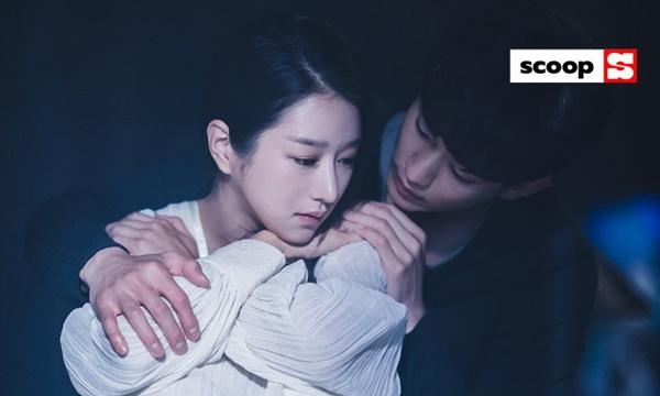 5 cặp đôi ngọt ngào hết nấc trên màn ảnh Hàn nửa đầu năm 2020-10