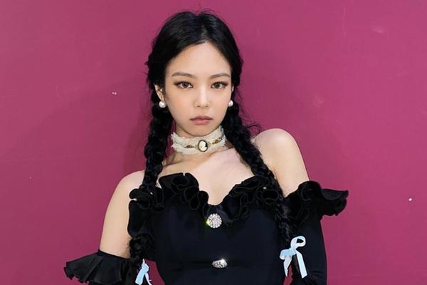 Xinh như Jennie còn mê kính áp tròng màu, chị em tội gì không nhao để nhan sắc lên vài chân kính-9