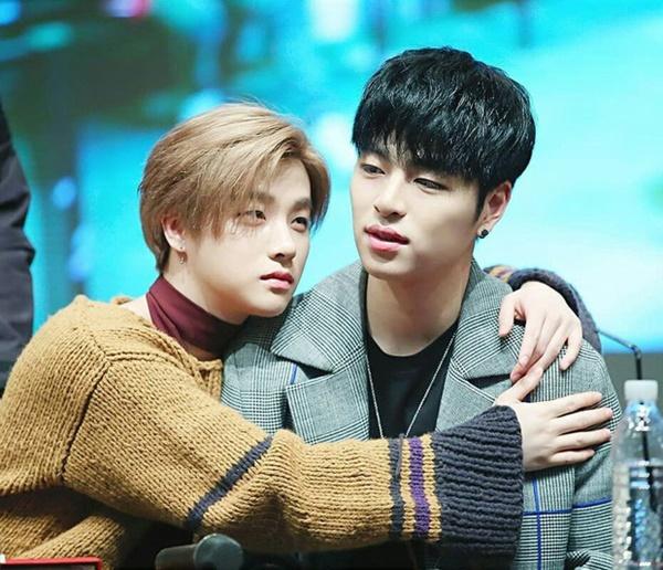 NÓNG: 2 nam idol nổi tiếng Junhoe và Jinhwan (iKON) nhập viện vì tai nạn giao thông rạng sáng nay-1