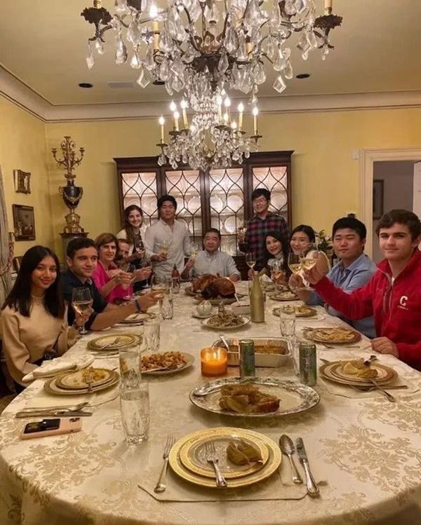 Nàng hậu trở thành biểu tượng phim nóng vì chiếc túi, chồng đại gia phá sản vẫn sống xa hoa-10