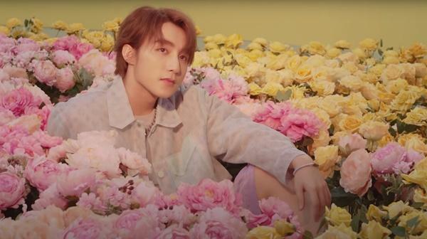 Cán mốc 50 triệu view, Sơn Tùng M-TP tung hậu trường MV làm fan điêu đứng-1