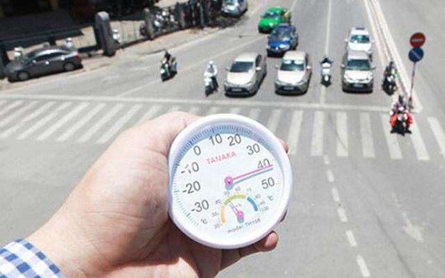 Nhiệt độ miền Bắc không có xu hướng giảm, người dân tiếp tục ngâm mình trong lò hỏa-2