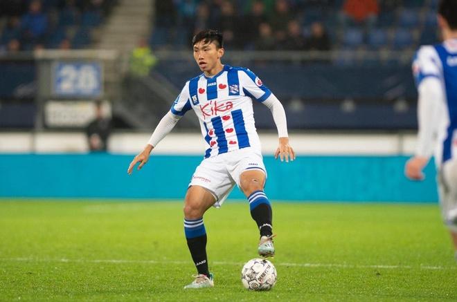 Báo Hà Lan đưa tin fanpage Heerenveen tụt follow vì Văn Hậu rời CLB-2