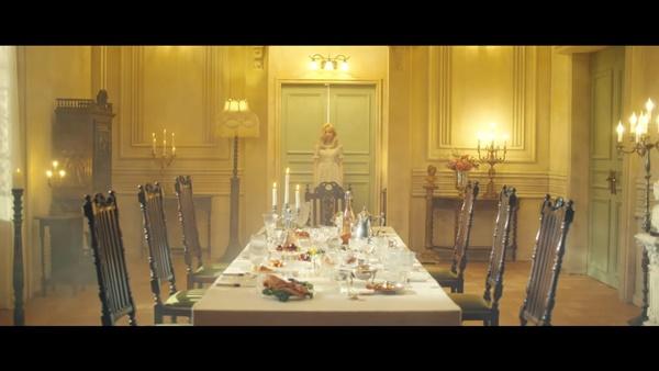 Apple G-Friend: 9 bí ẩn kết nối MV của BTS, TXT, G-Friend còn lâu bạn mới biết-9