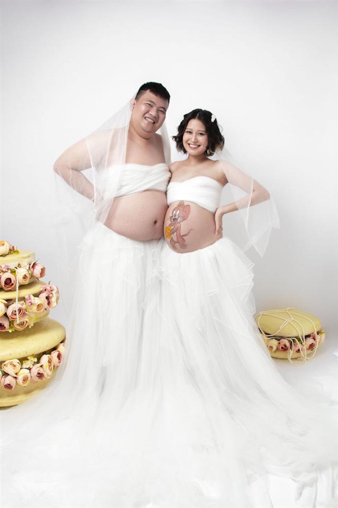 Bộ ảnh người đàn ông mang bầu chiếm sóng khắp cõi mạng hôm nay-1