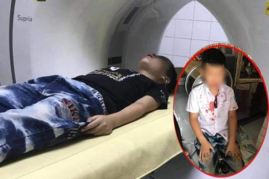 'Thằng bé bị đạp vào tường, mặt mũi máu me đầm đìa, vừa khóc vừa xin vẫn bị đánh tiếp'