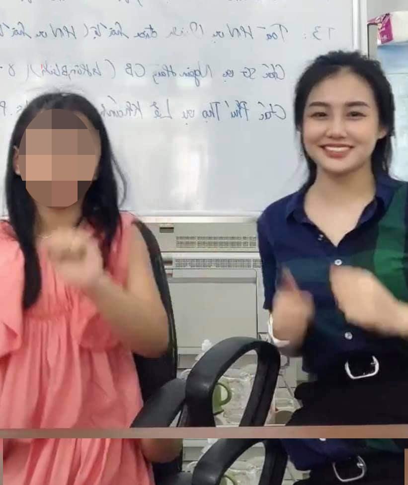 Vài bức ảnh chụp bên học sinh, cô giáo trẻ chiếm hết spotlight vì ngoại hình đẹp như hotgirl-2