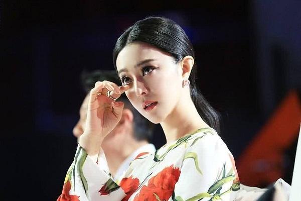 2 người đàn ông đứng sau Phạm Băng Băng: Người hy sinh tất cả, kẻ vội vã quay lưng-8