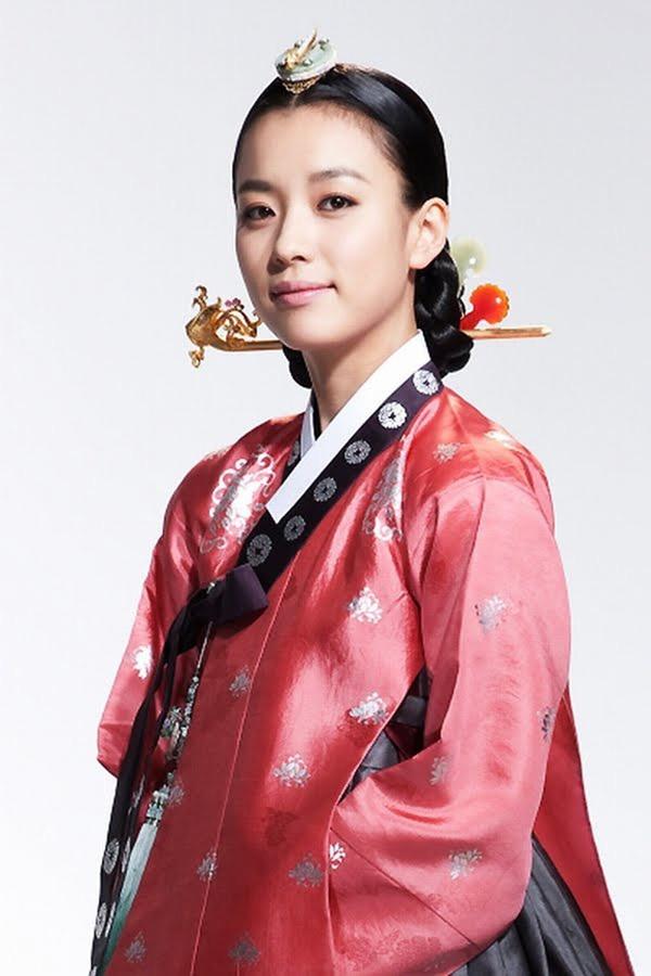 Dàn sao Dong Yi sau 10 năm: Nữ chính - phụ lận đận tình duyên, Kwang Soo hẹn hò Tiểu Song Hye Kyo-2