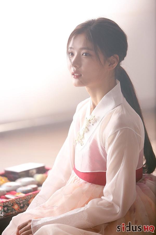 Dàn sao Dong Yi sau 10 năm: Nữ chính - phụ lận đận tình duyên, Kwang Soo hẹn hò Tiểu Song Hye Kyo-7