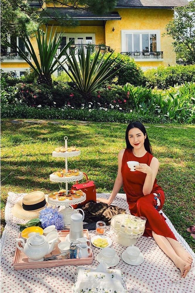 Hòa Minzy chuộng phong cách cổ điển, đằm thắm như quý bà sau tin đồn sinh con-6