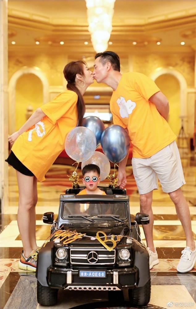 An Dĩ Hiên rạng rỡ xuất hiện sau sự cố bị động thai-6