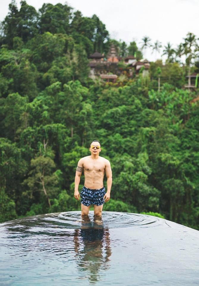 Vũ Khắc Tiệp mặc mỗi đồ lót để khoe cơ bụng 6 múi lại bị nghi photoshop-11