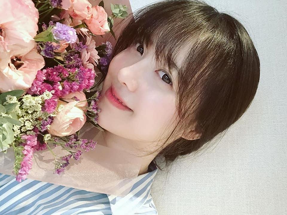 Động thái đầu tiên của Goo Hye Sun sau ly hôn: Cười tươi như được giải thoát-7