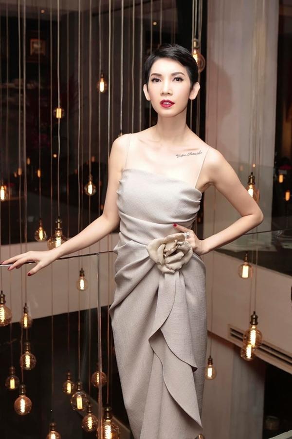 Xuân Lan: Những người mẫu kinh doanh thân xác cần bị phơi bày-1