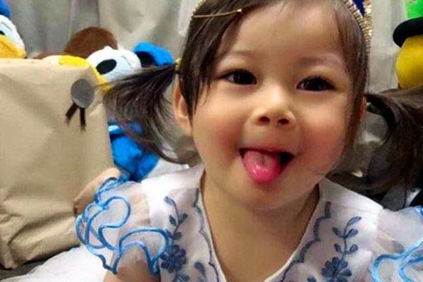 Bà mẹ Anh bỏ con 1 tuổi chết đói vì đi chơi 6 ngày-3