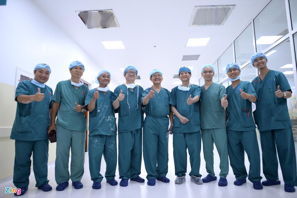 Những khoảnh khắc cân não và xúc động nhất ca đại phẫu tách cặp song sinh Trúc Nhi - Diệu Nhi-19