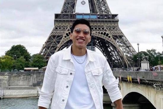 Trước ngày trở về nước, Đoàn Văn Hậu bất ngờ bị fans Việt chỉ trích gắt