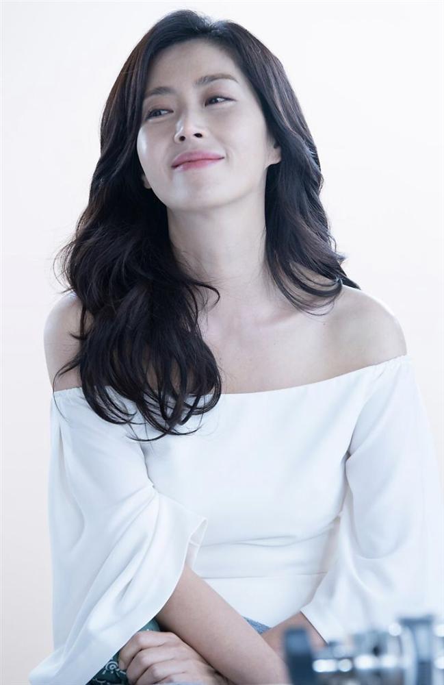 Hội bạn thân của chị đẹp Son Ye Jin quy tụ toàn gương mặt quyền lực-9