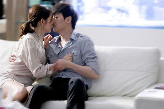 Từ ngày 01/9/2020, tăng mức phạt với các hành vi 'ngoại tình' sau đây