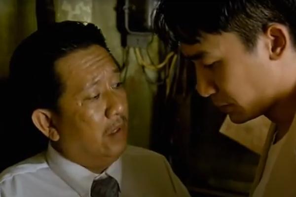 Vừa rời bệnh viện, Mạc Can ngồi xe lăn đi đóng phim ma với khuôn mặt đỏ lòm-6