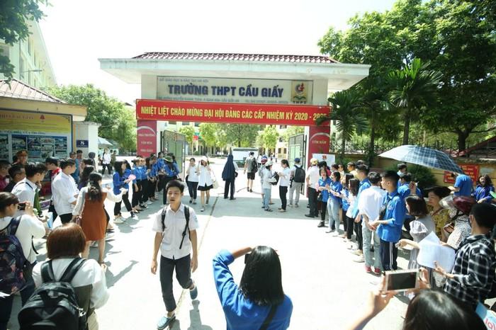 Tuyển sinh THPT tại Hà Nội: Ngày đầu tiên đã có 3 thí sinh phạm quy chế thi-1