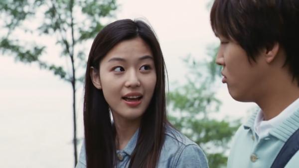 Son Ye Jin và Jun Ji Hyun: 2 tượng đài nhan sắc bất chấp thời gian của màn ảnh Hàn Quốc-4