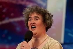 Hiện tượng âm nhạc Susan Boyle độc thân, giàu có sau 11 năm