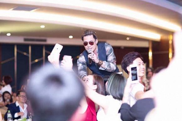 Cuộc sống của Khánh Phương - ca sĩ ở nhà 200 tỷ, từng hẹn hò bí mật với Quỳnh Nga suốt 2 năm giờ ra sao?-9