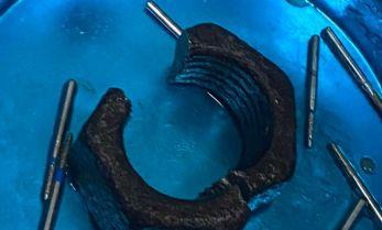 Cho cậu nhỏ thử cảm giác mạnh với ốc vít, thanh niên Cần Thơ nhập viện cấp cứu-1