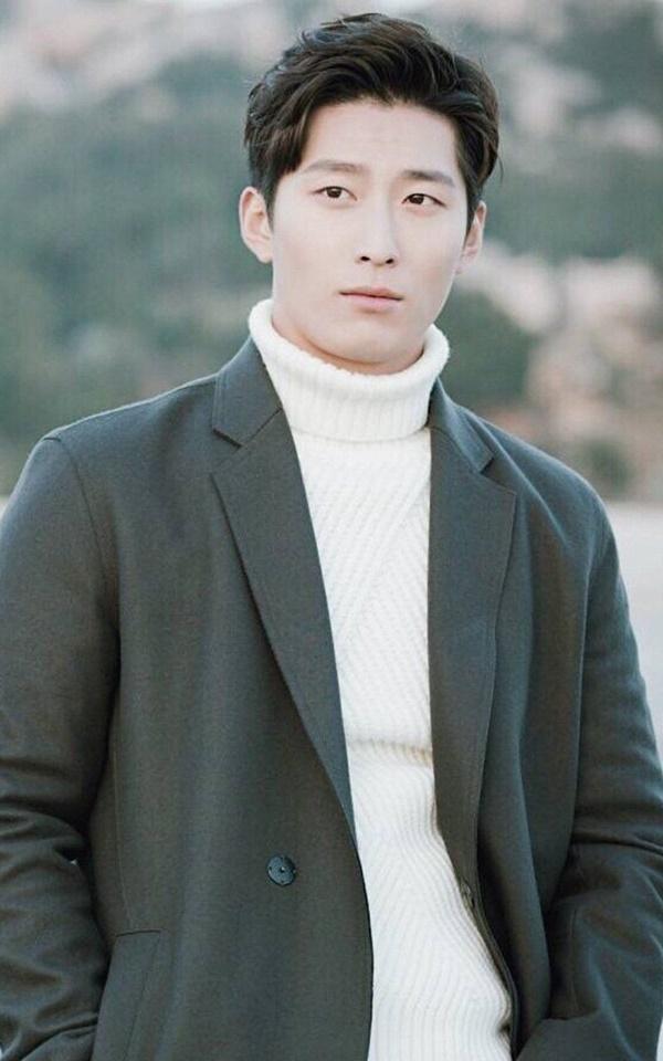 Người được ủng hộ, người áp lực đến béo phì khi làm rể trùm sòng bạc-3