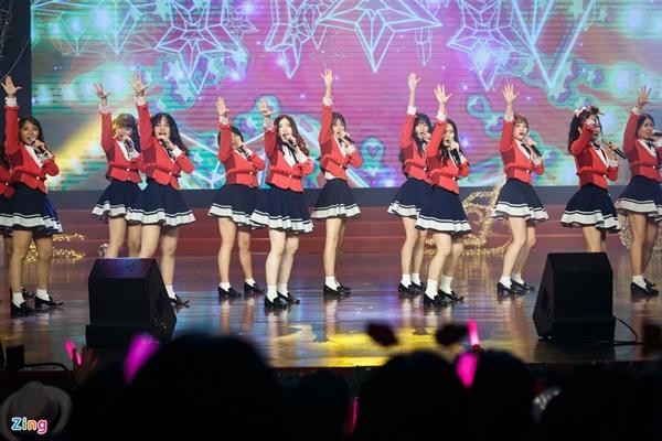 Nhóm nhạc đông nhất Việt Nam liên tục vướng lùm xùm-2