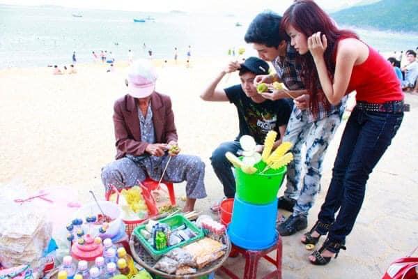 Đông Nhi - Ngô Kiến Huy - Noo Phước Thịnh đã từng quê mùa đến thế này sao?-2