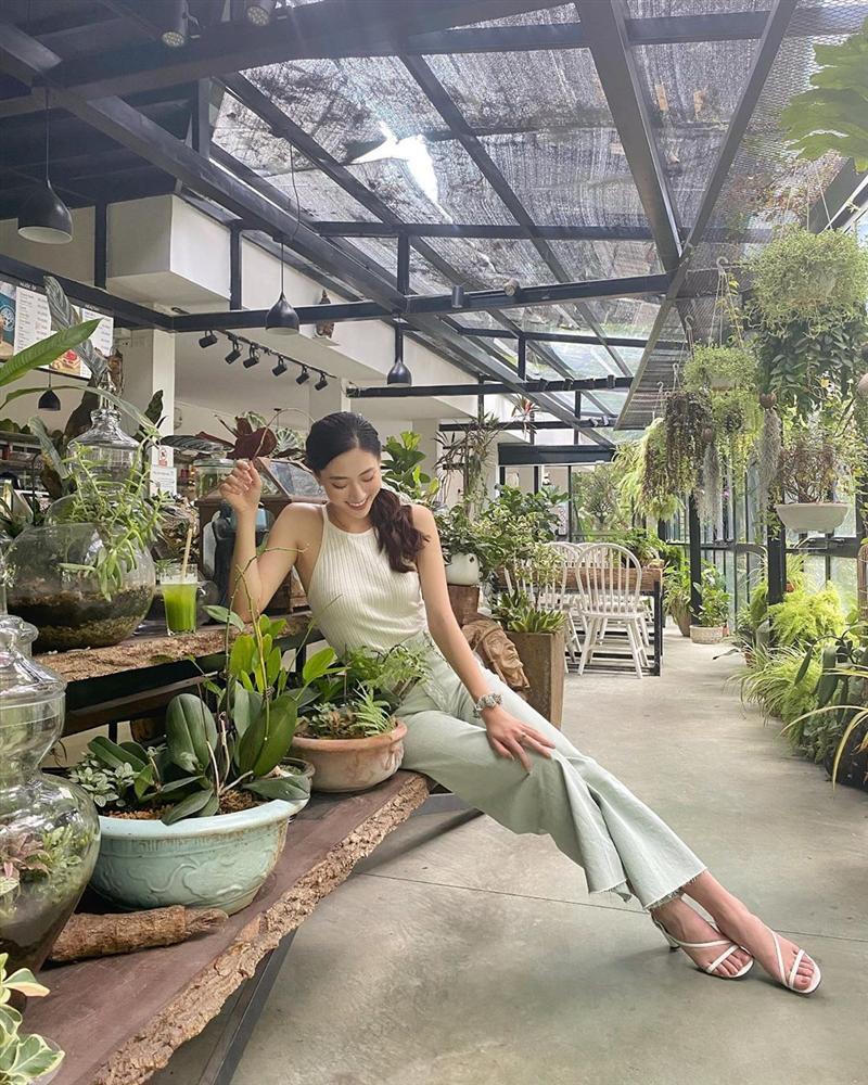 Các mỹ nhân Việt diện quần ống rộng với 4 kiểu áo sau để nâng tầm vẻ sang xịn cho cả tổng thể-5