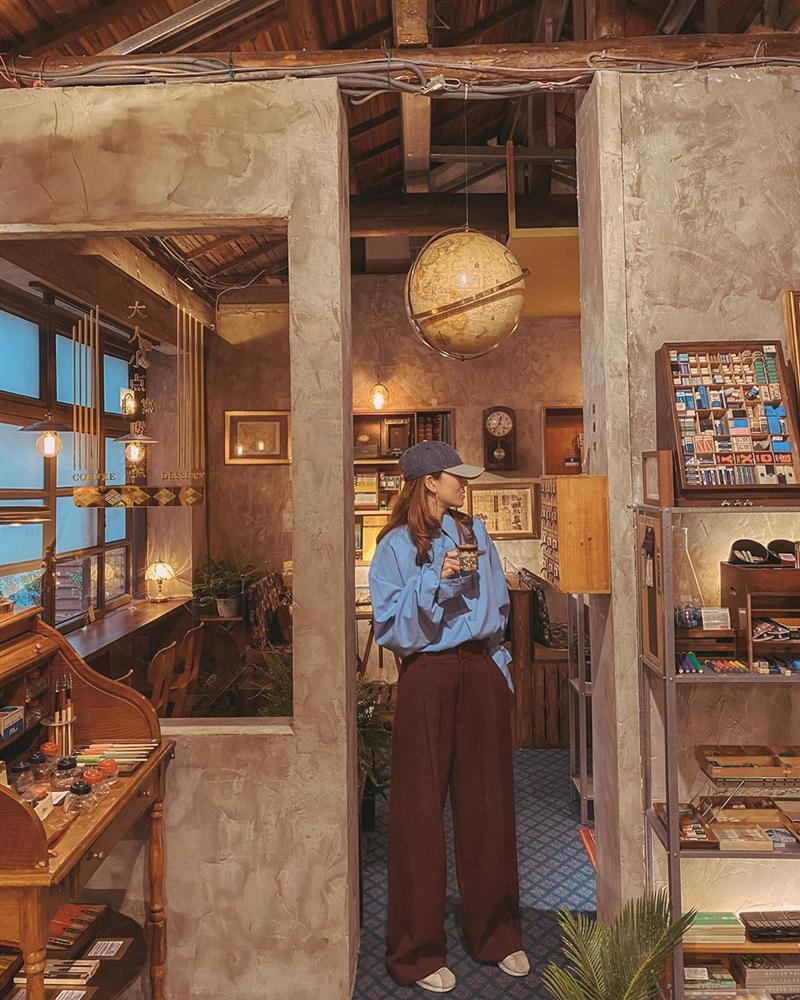 Các mỹ nhân Việt diện quần ống rộng với 4 kiểu áo sau để nâng tầm vẻ sang xịn cho cả tổng thể-9