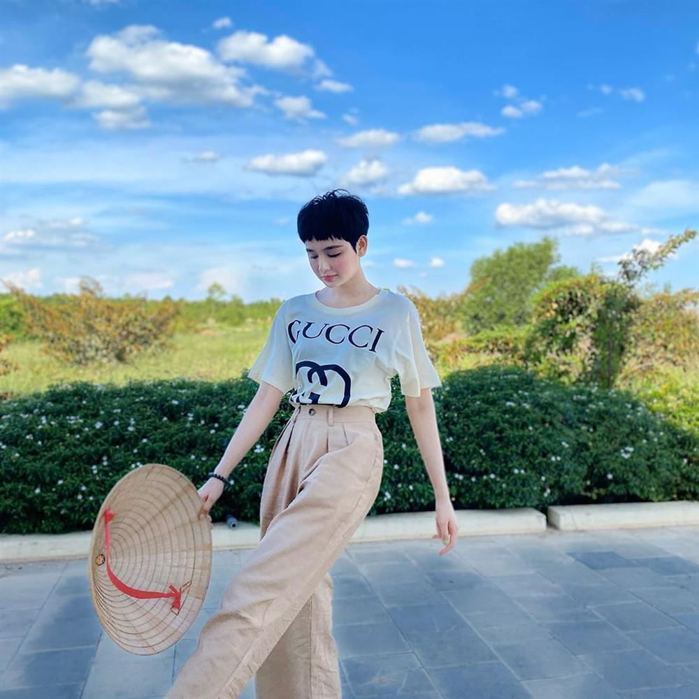 Các mỹ nhân Việt diện quần ống rộng với 4 kiểu áo sau để nâng tầm vẻ sang xịn cho cả tổng thể-14