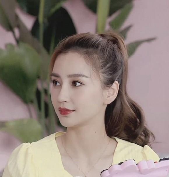 Angelababy xuất hiện với nhan sắc ngọt ngào thách thức mọi ống kính, mặc kệ tin đồn hôn nhân tan vỡ-1